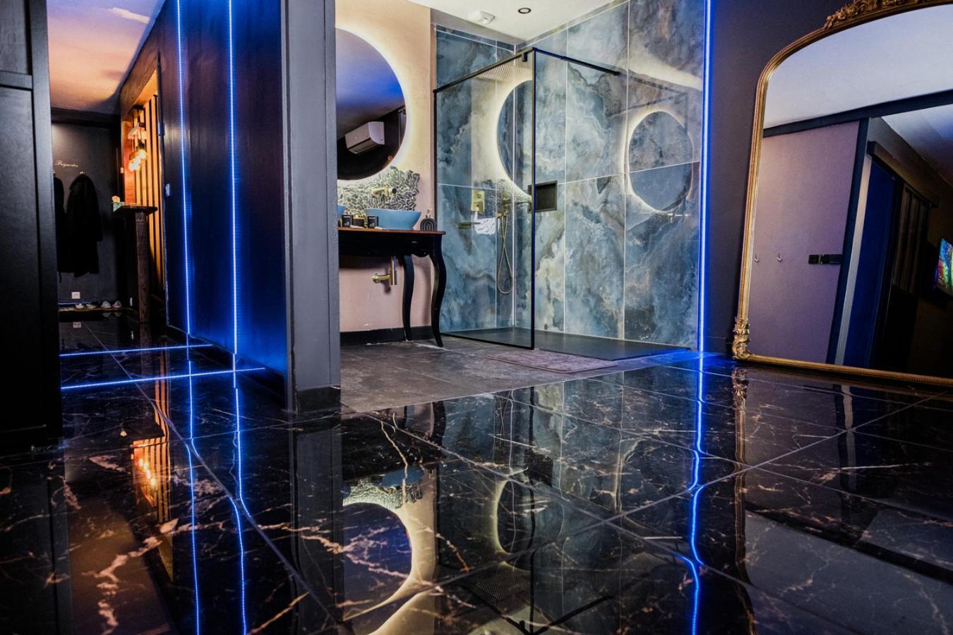 L Escale Jacuzzi Et Sauna Evreux Exterior photo
